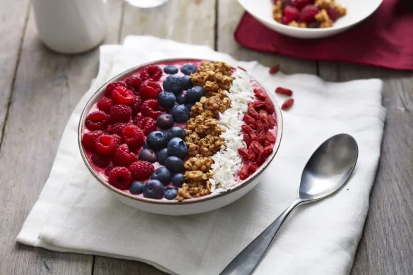 smoothie bowl aux framboises.jpg